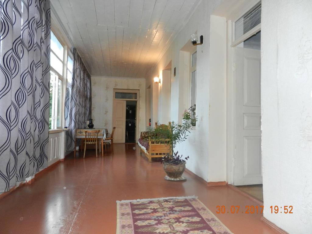 מסטיה Marina Chartolani'S Guest House מראה חיצוני תמונה
