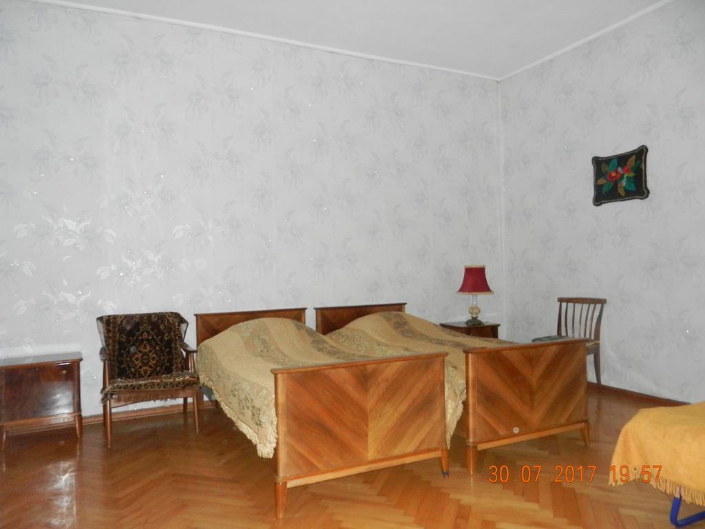 מסטיה Marina Chartolani'S Guest House מראה חיצוני תמונה