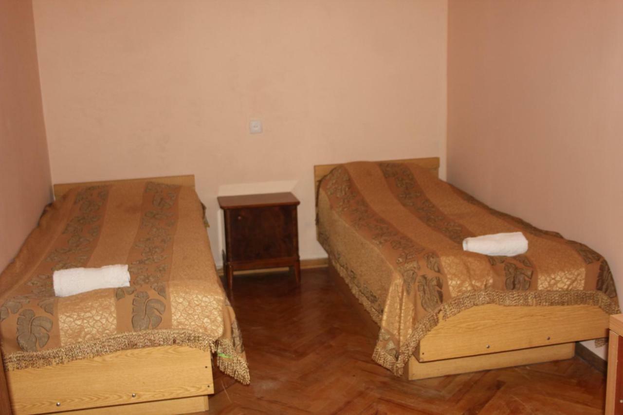 מסטיה Marina Chartolani'S Guest House מראה חיצוני תמונה