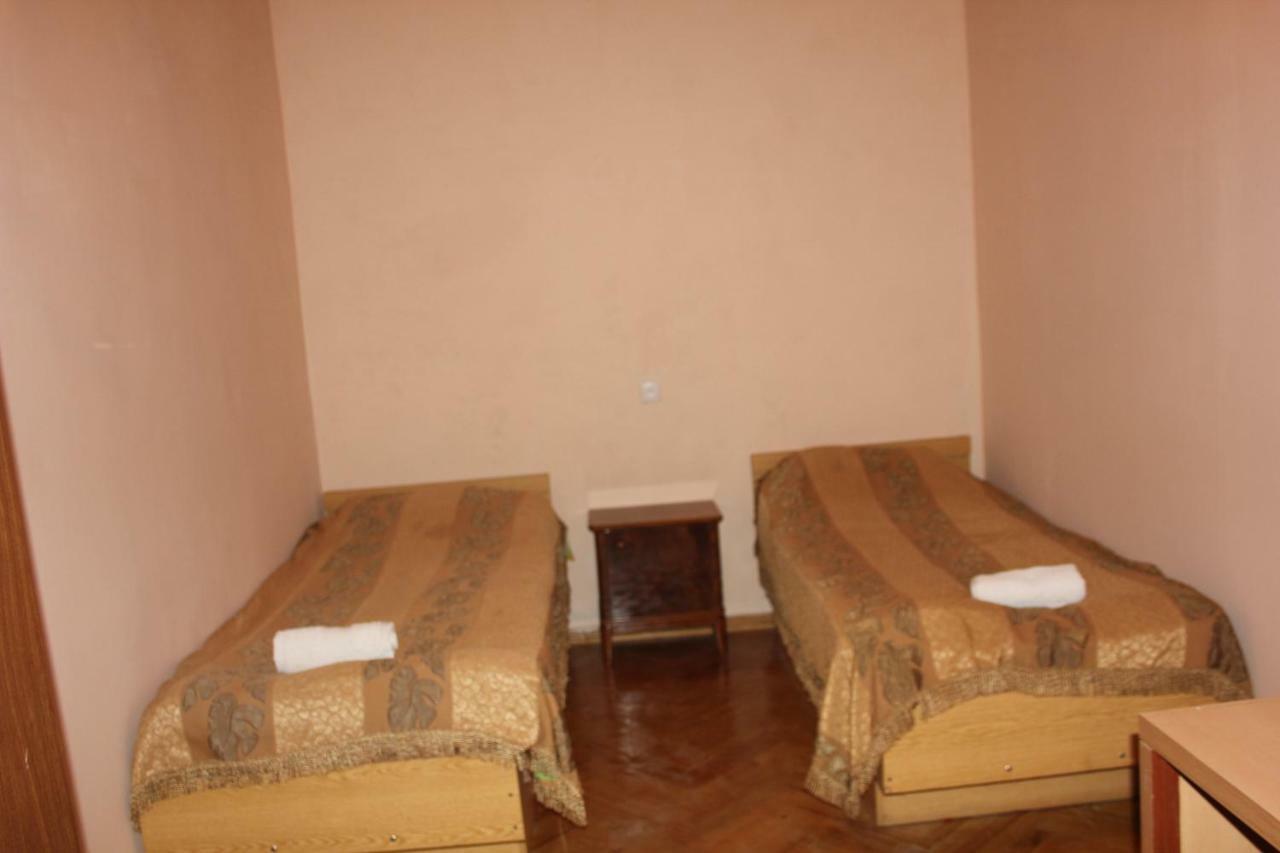 מסטיה Marina Chartolani'S Guest House מראה חיצוני תמונה