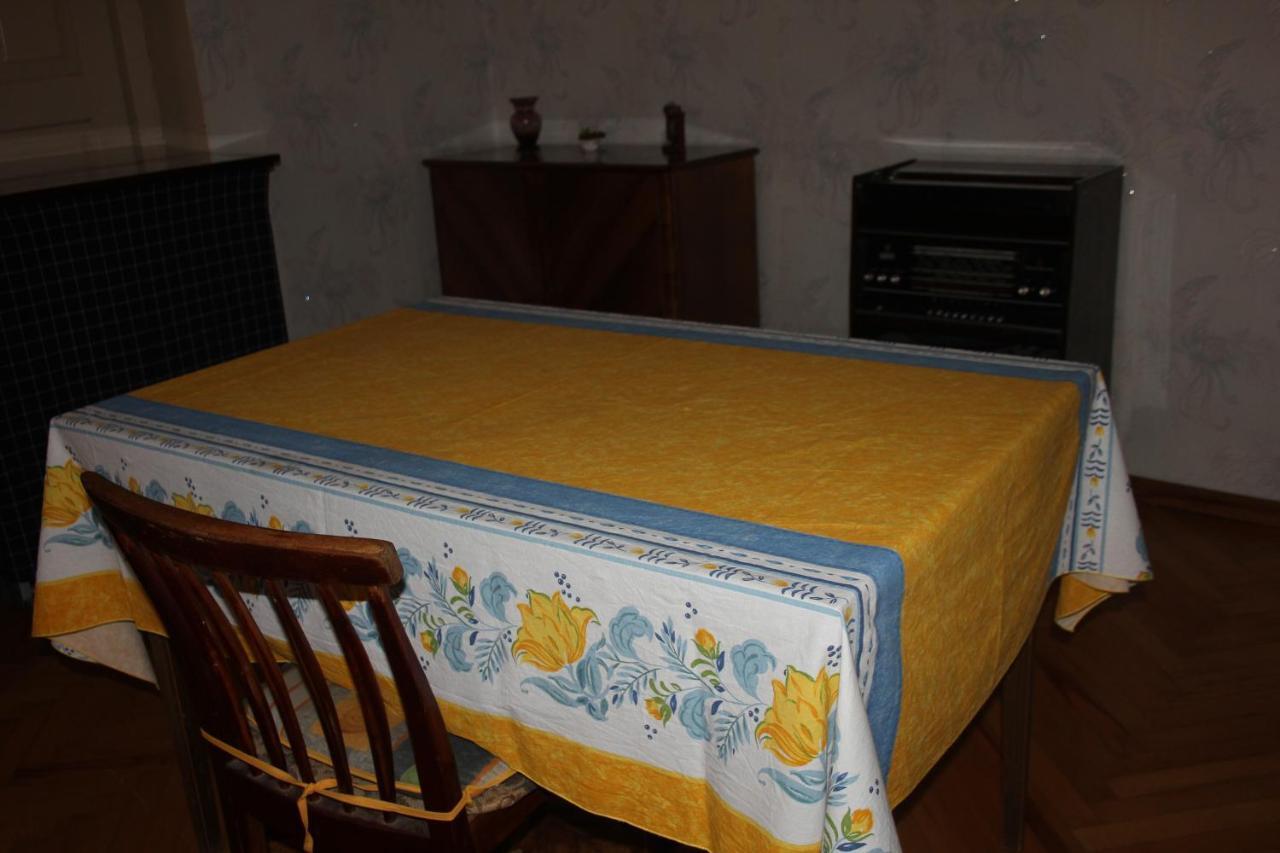 מסטיה Marina Chartolani'S Guest House מראה חיצוני תמונה